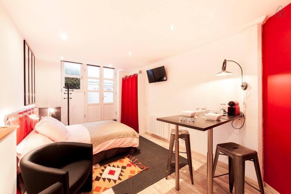 Le Studio De La Place Saint-Jean Du Vieux Lyon Ail Eksteriør billede